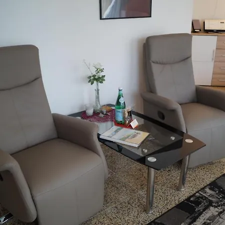 Apartmán Schoenes Appartm. Mit Suedbalkon, Blick Auf Schloonsee, Tiefgarage