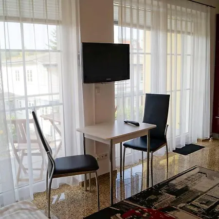 Apartmán Schoenes Appartm. Mit Suedbalkon, Blick Auf Schloonsee, Tiefgarage *